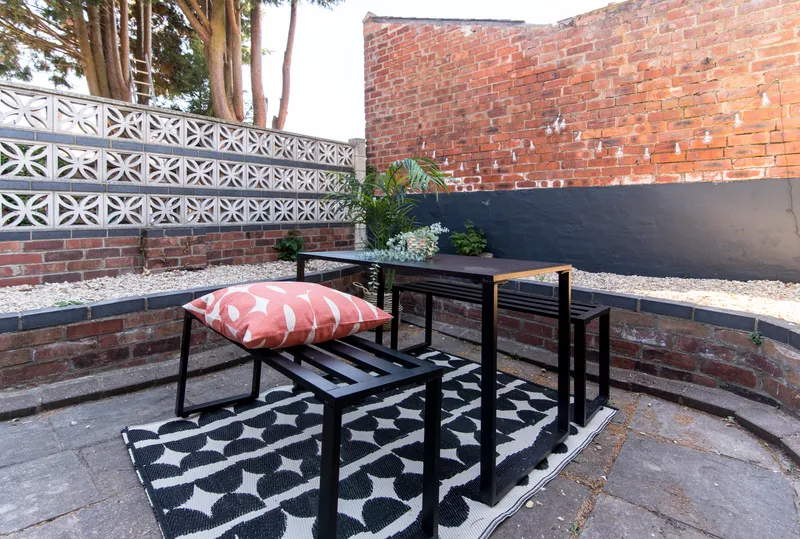 Vibrant 6 Bedroom House // 2026/7 - Image 17